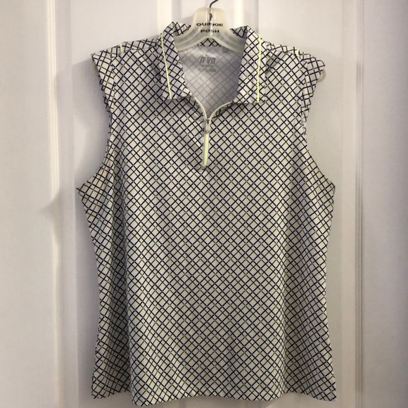 Ladies Golf Shirt XL by nivosport Sleeveless pullover with zipper neck EUC - Picture 2 of 5